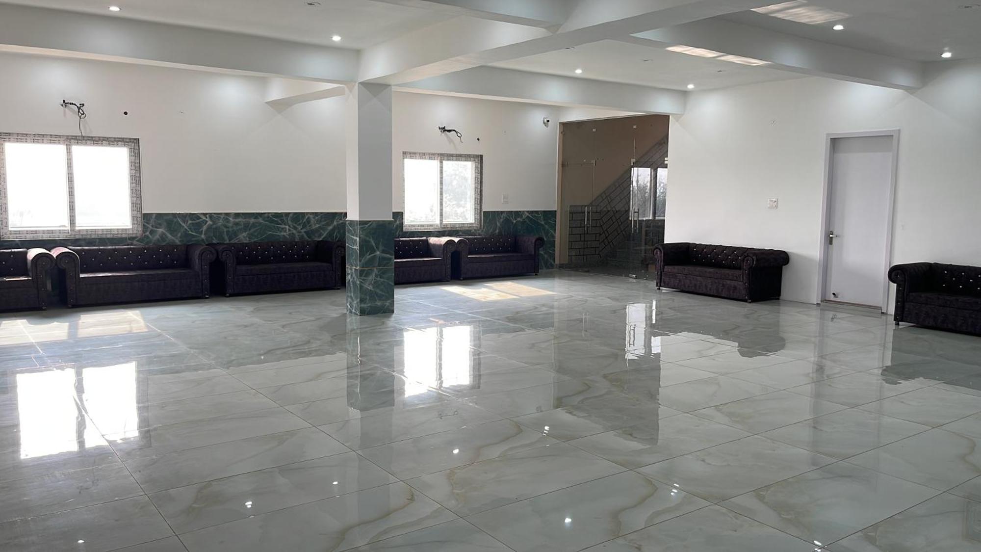 Shrinath Residency Hotel Grander Noida Exterior foto