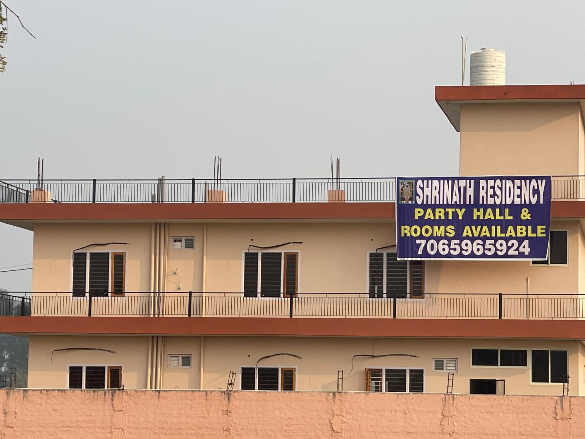 Shrinath Residency Hotel Grander Noida Exterior foto